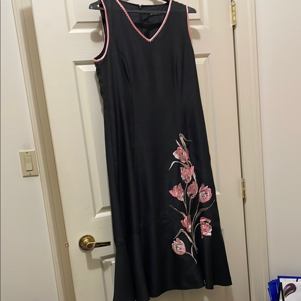 Jacques Vert Elegant Black Floral embroidered Dress (sz 12)